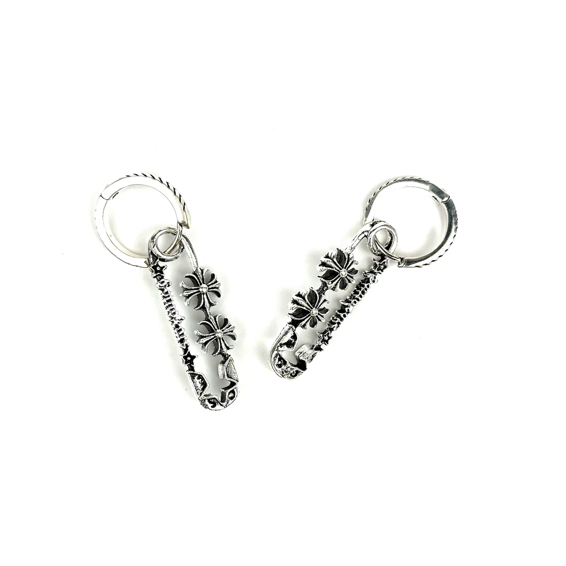 * گوشواره کروم هارتز نقرهای * گوشواره دارک با طرح صلیب * گوشواره حلقهای Chrome Hearts Style * گوشواره استریت استایل نقرهای * Chrome Hearts Style Silver Earrings
