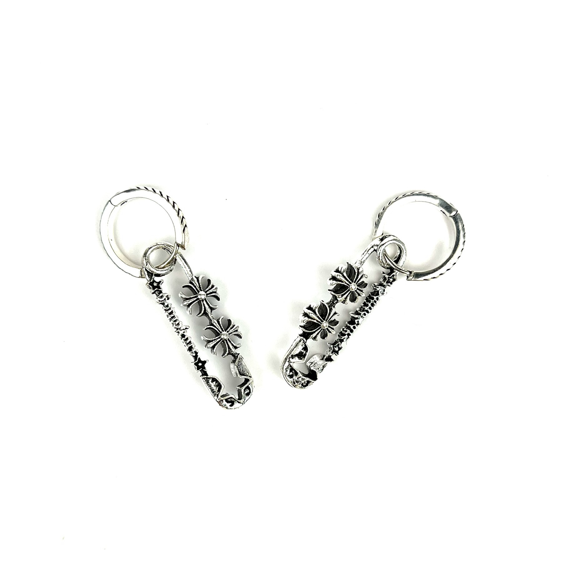 * گوشواره کروم هارتز نقرهای * گوشواره دارک با طرح صلیب * گوشواره حلقهای Chrome Hearts Style * گوشواره استریت استایل نقرهای * Chrome Hearts Style Silver Earrings