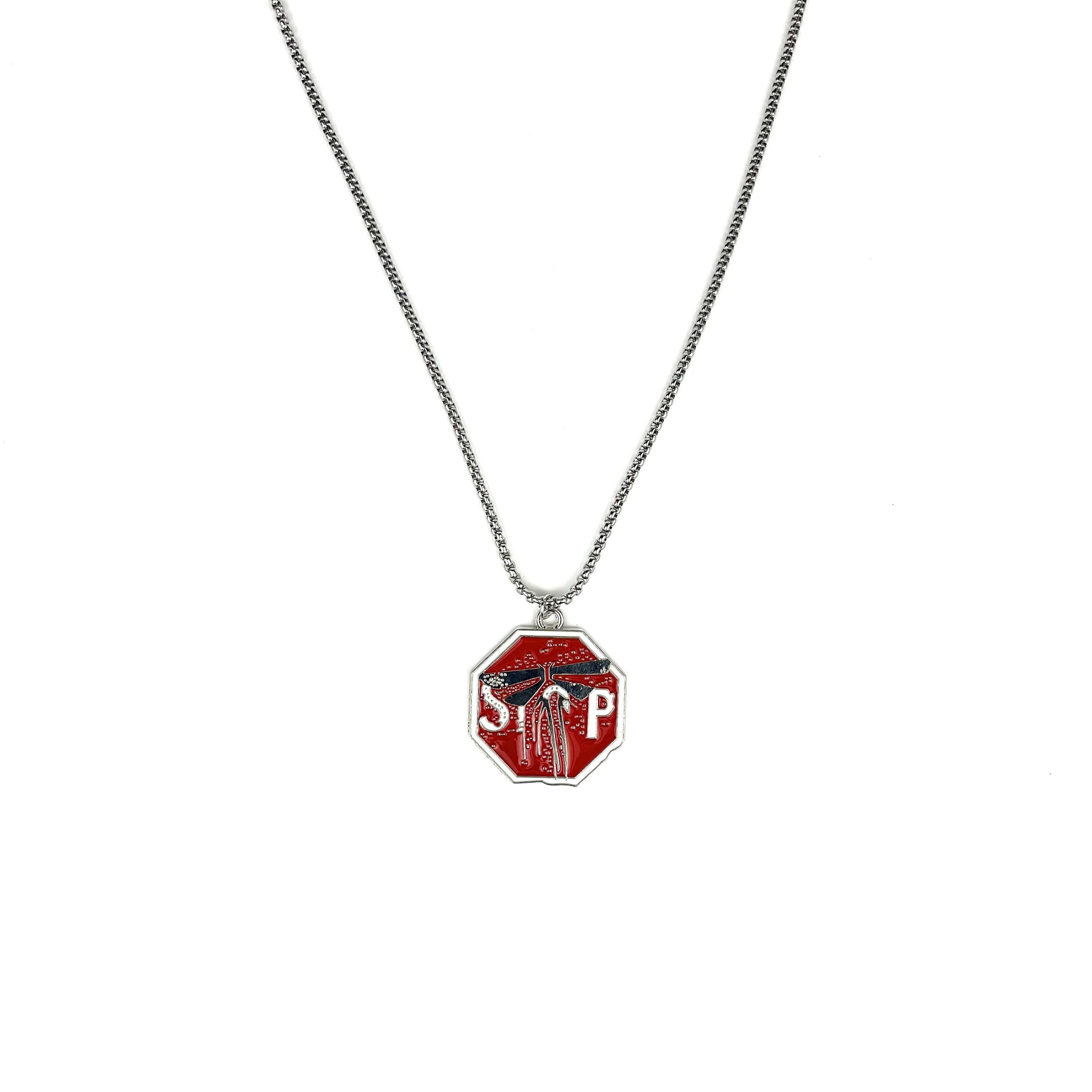 گردنبند The Last of Us Stop Sign Necklace با پلاک قرمز الهامگرفته از بازی The Last of Us